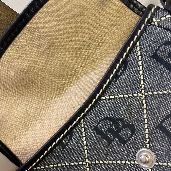 Dooney & Bourke Flap “DB” Wallet Wristlet- approx 6.5”/4.25”/1.25” - Picture 9 of 16